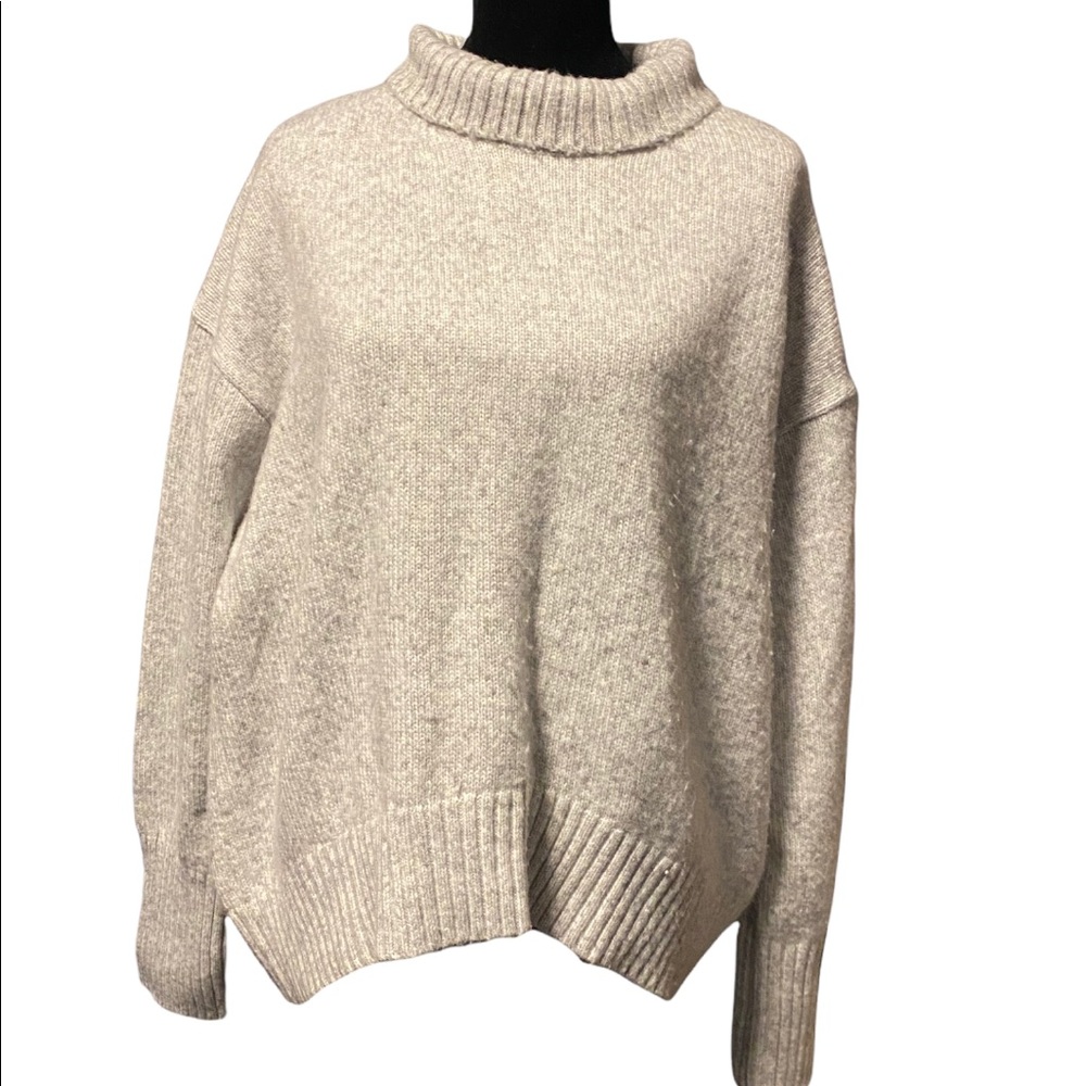 H&M sweater